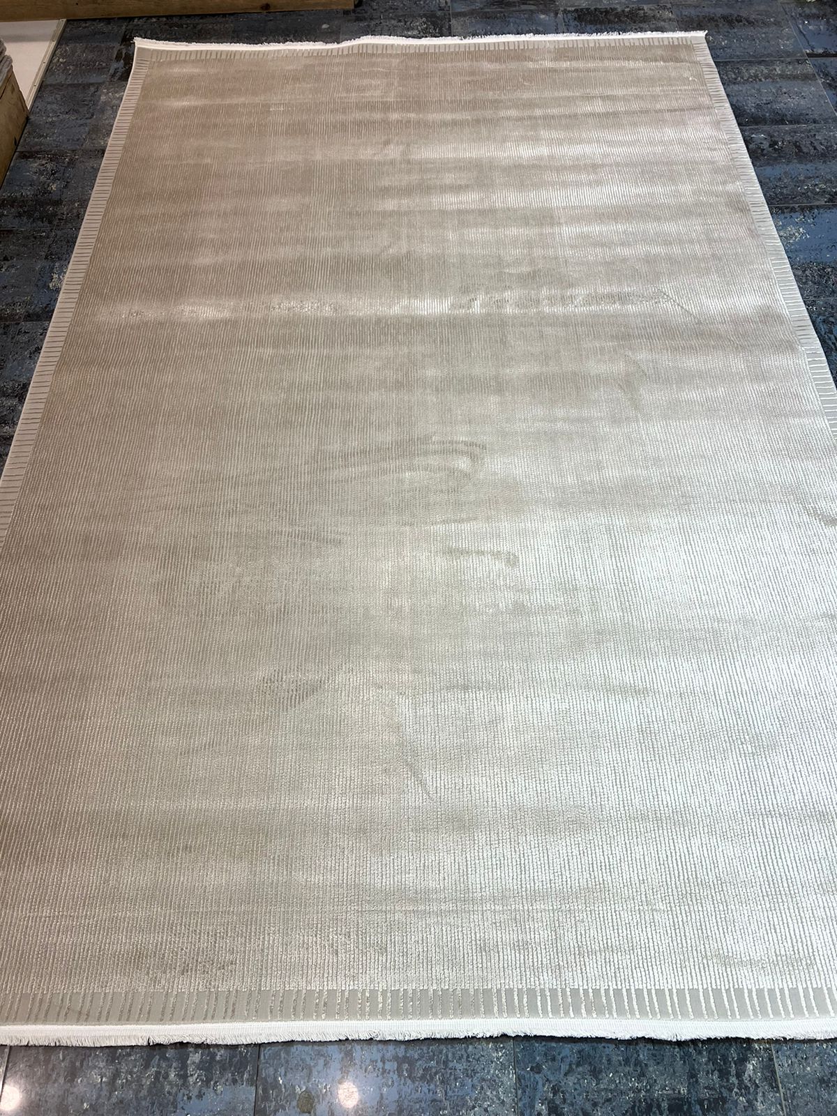 E704AR L_GREY / L_BEIGE